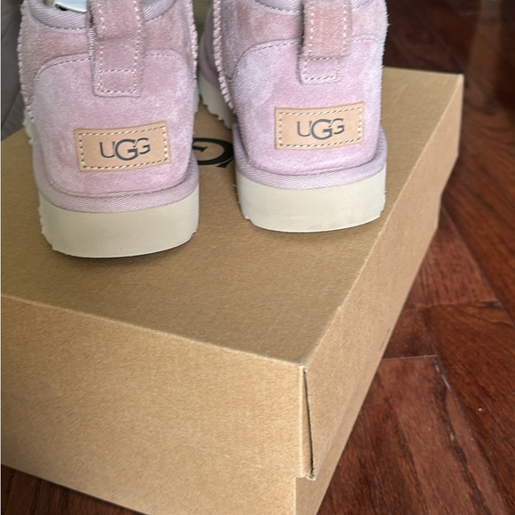 UGG classic ultra mini. Rose grey size 8 - Picture 3 of 8